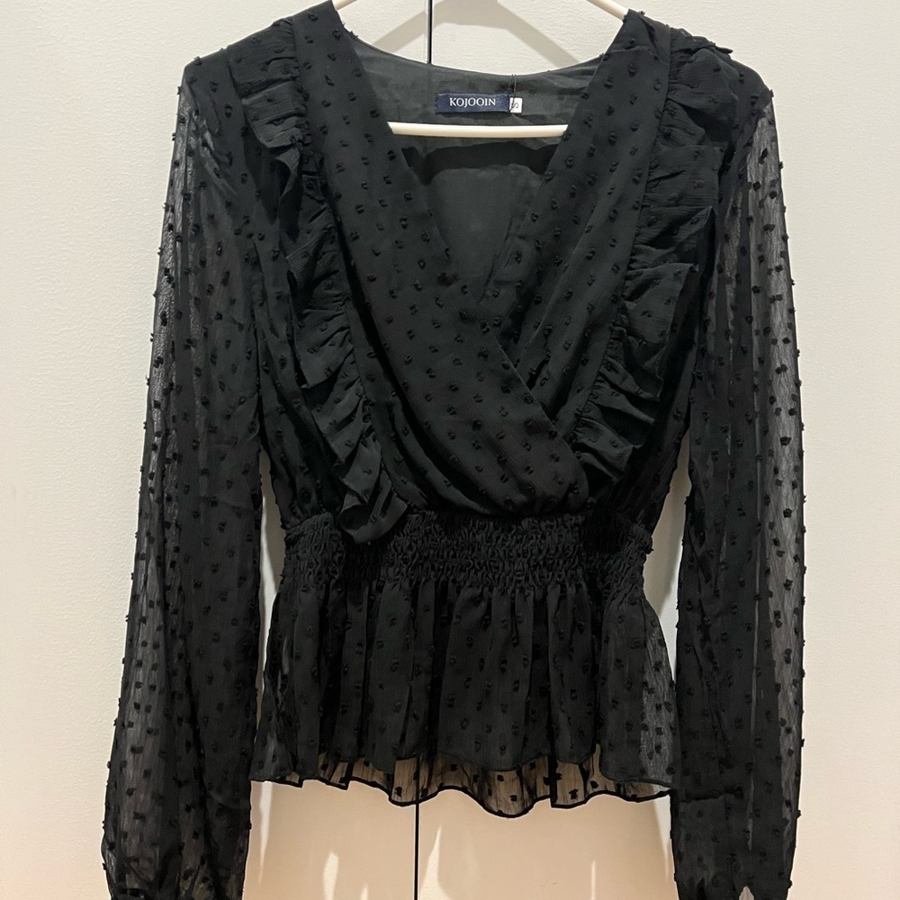 Kojooin top, ruffled with big sleeves women’s S